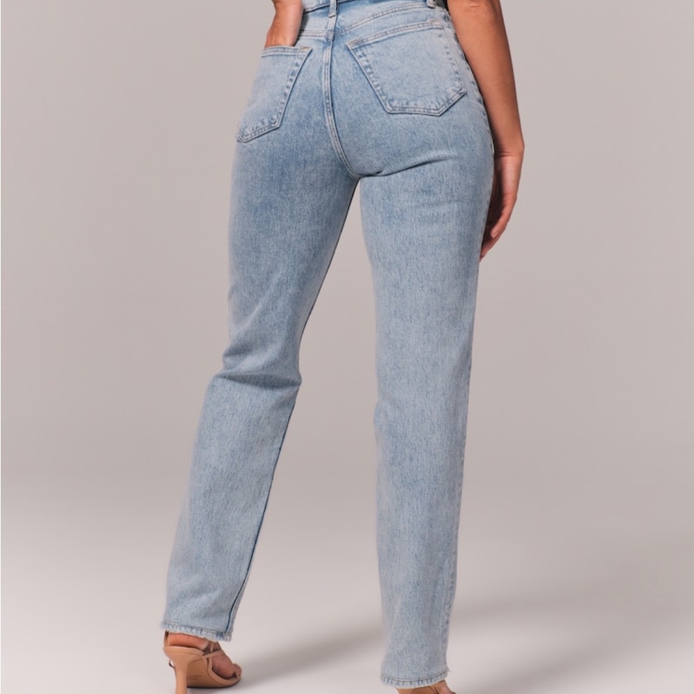 Curve Love Ultra High Rise 90s Straight Jean